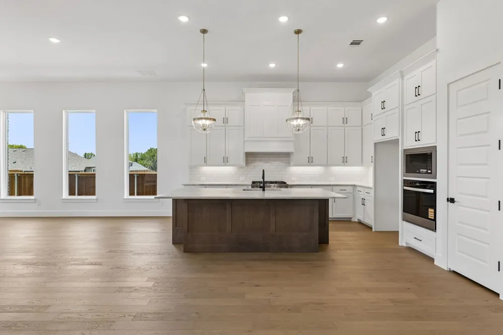 1905 Golden Gate Way Celina, TX 75009