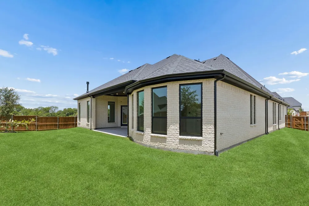 1905 Golden Gate Way Celina, TX 75009