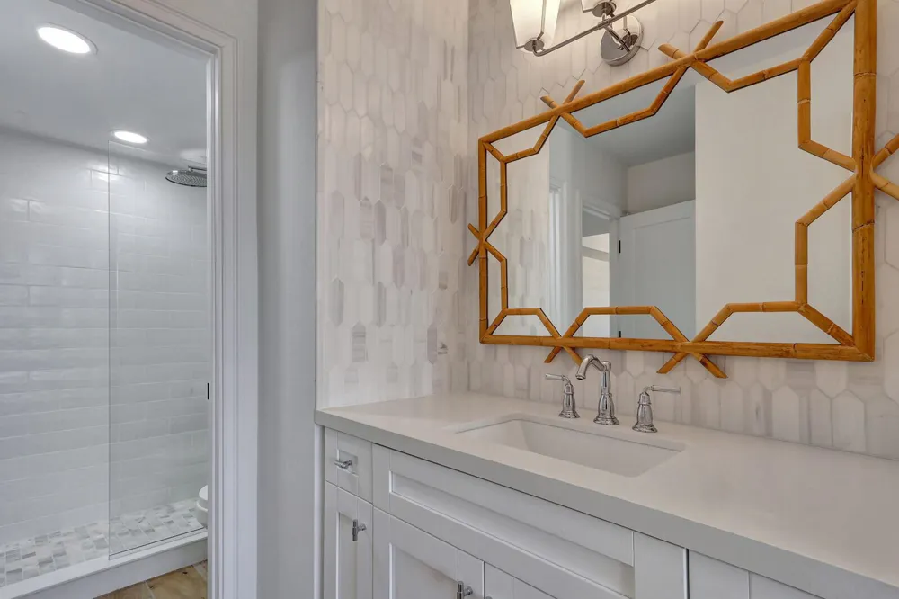 225 Beach Road #204 Tequesta, FL 33469