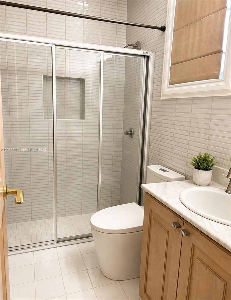 10395 SW 67th Ave Pinecrest, FL 33156