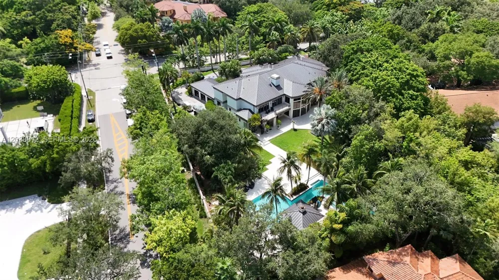 10395 SW 67th Ave Pinecrest, FL 33156