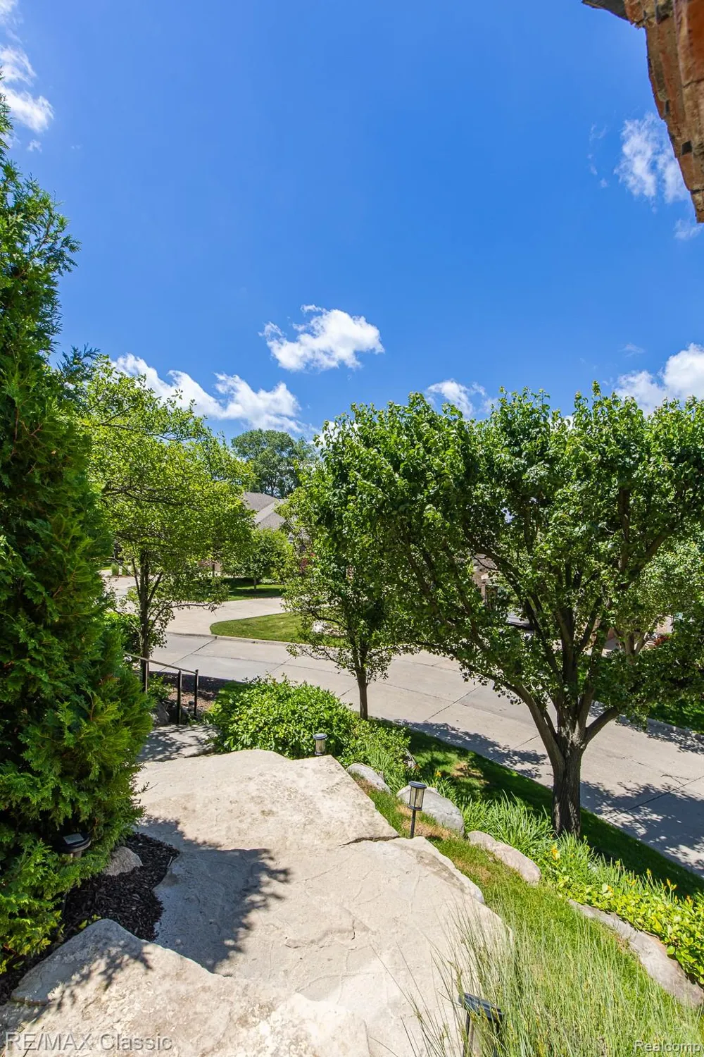 980 Sunset Drive Waterford Charter Township, MI 48328