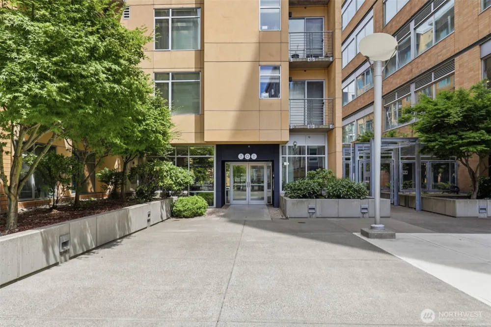 701 Columbia Street #612 Vancouver, WA 98660