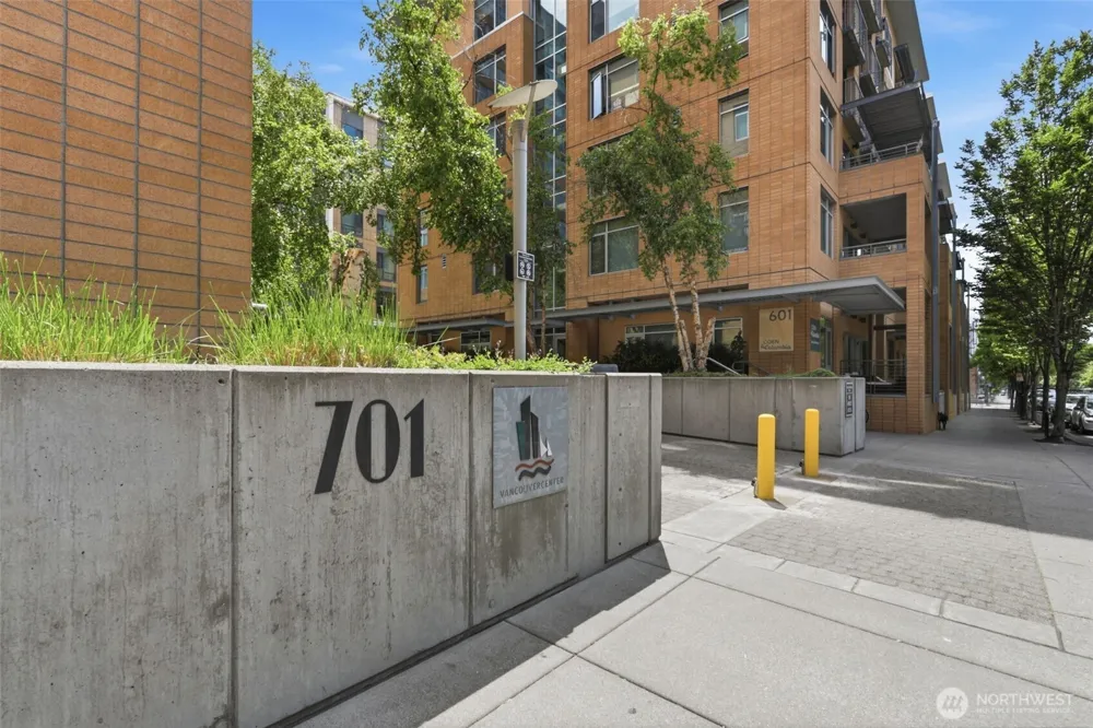701 Columbia Street #612 Vancouver, WA 98660