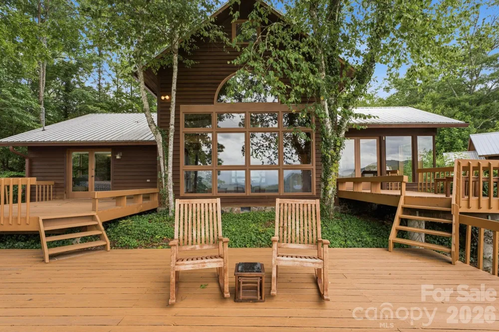 11150 Highway 19W Highway Bryson City, NC 28713