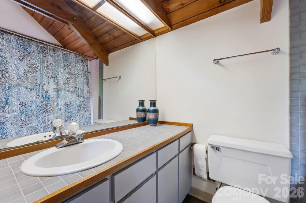 11150 Highway 19W Highway Bryson City, NC 28713