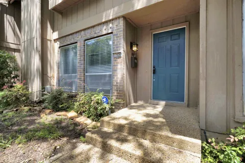 11926 Leisure Drive