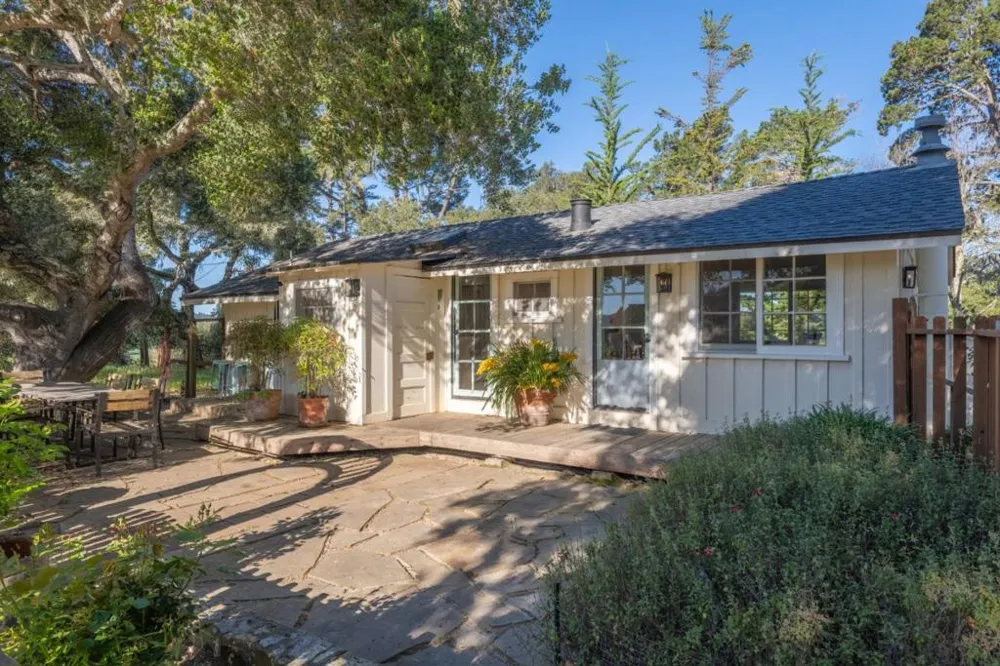 5155 Carmel Valley Road Carmel, CA 93923