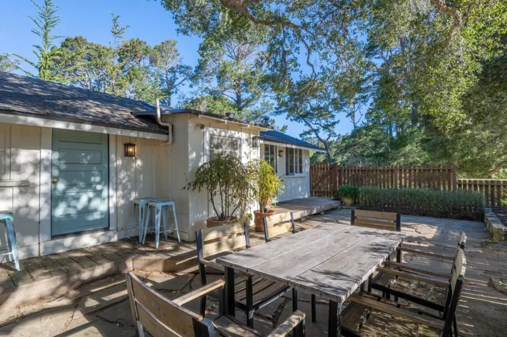 5155 Carmel Valley Road Carmel, CA 93923