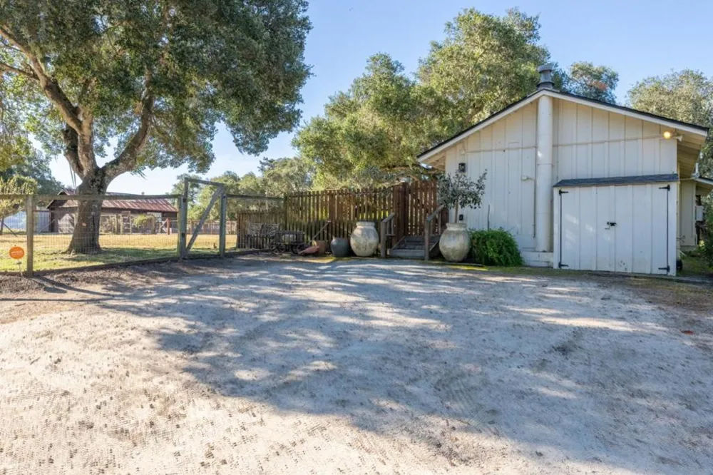 5155 Carmel Valley Road Carmel, CA 93923