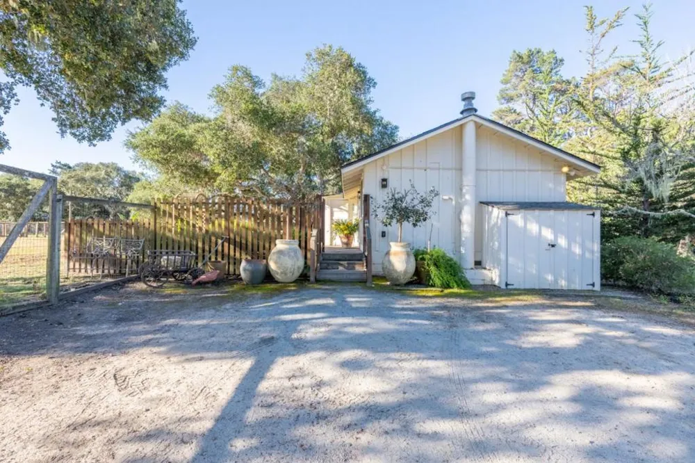 5155 Carmel Valley Road Carmel, CA 93923