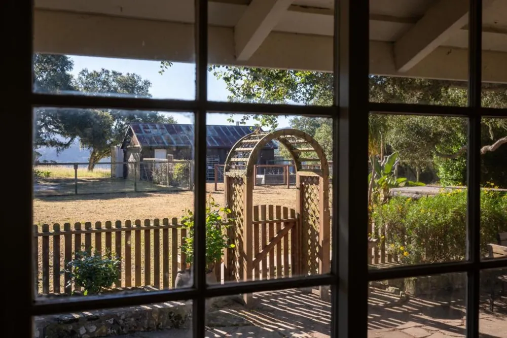 5155 Carmel Valley Road Carmel, CA 93923