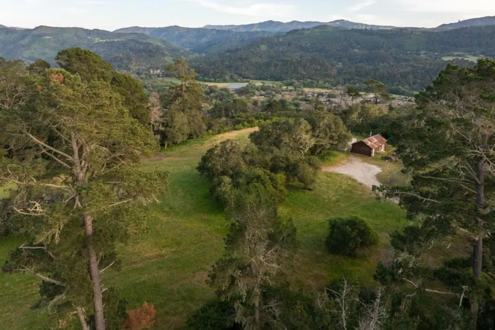 5155 Carmel Valley Road Carmel, CA 93923