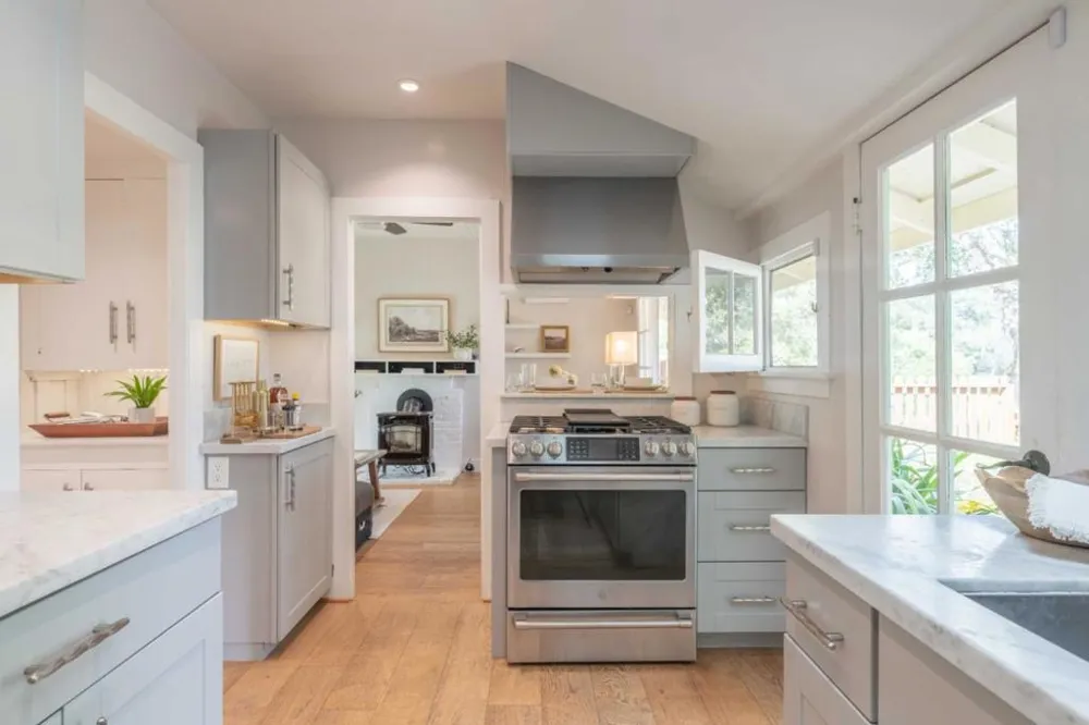 5155 Carmel Valley Road Carmel, CA 93923