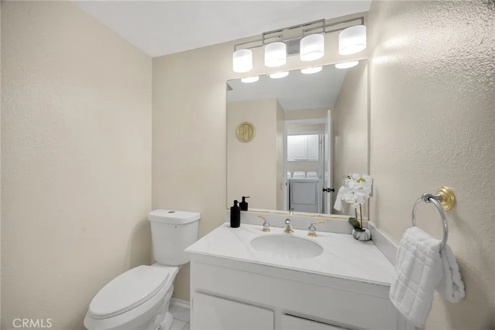 2226 Shadetree Circle Brea, CA 92821