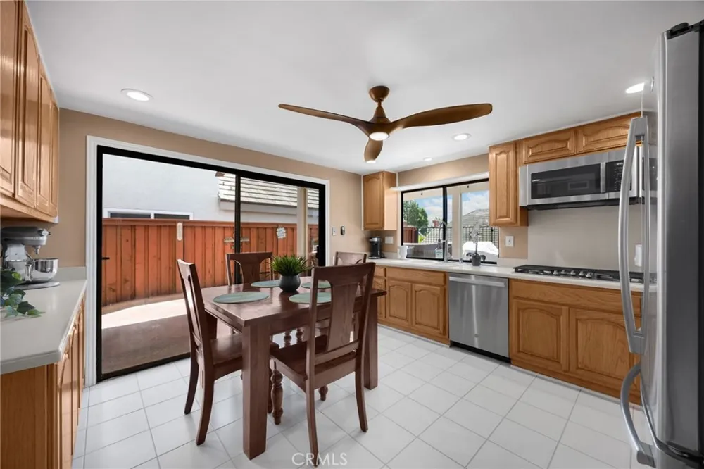 2226 Shadetree Circle Brea, CA 92821