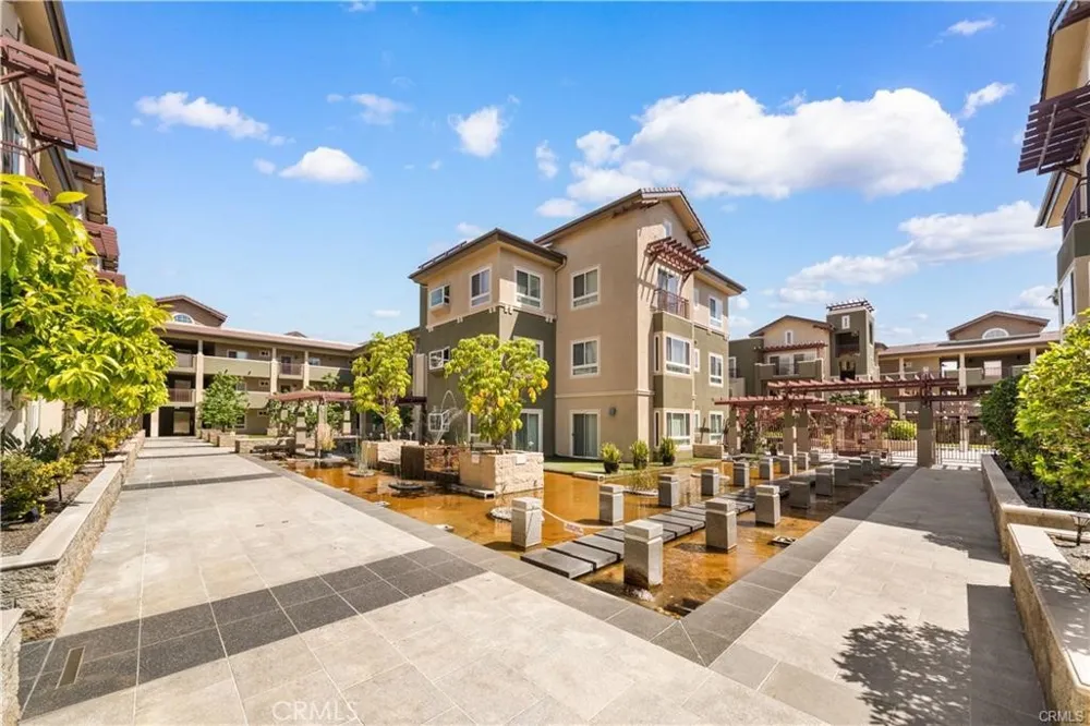 228 S Olive Avenue #A302 Alhambra, CA 91801