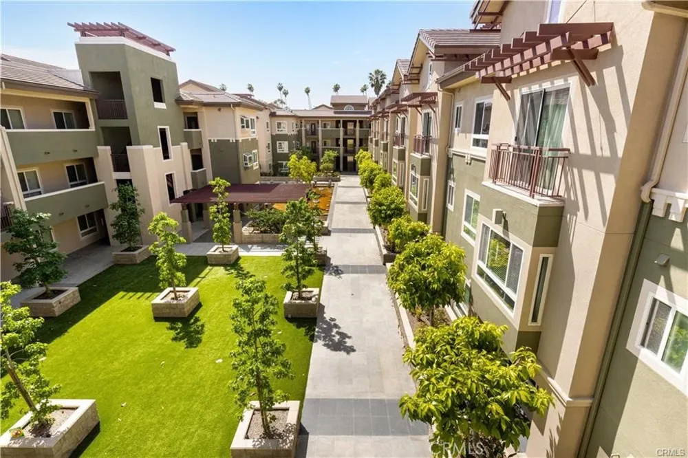 228 S Olive Avenue #A302 Alhambra, CA 91801