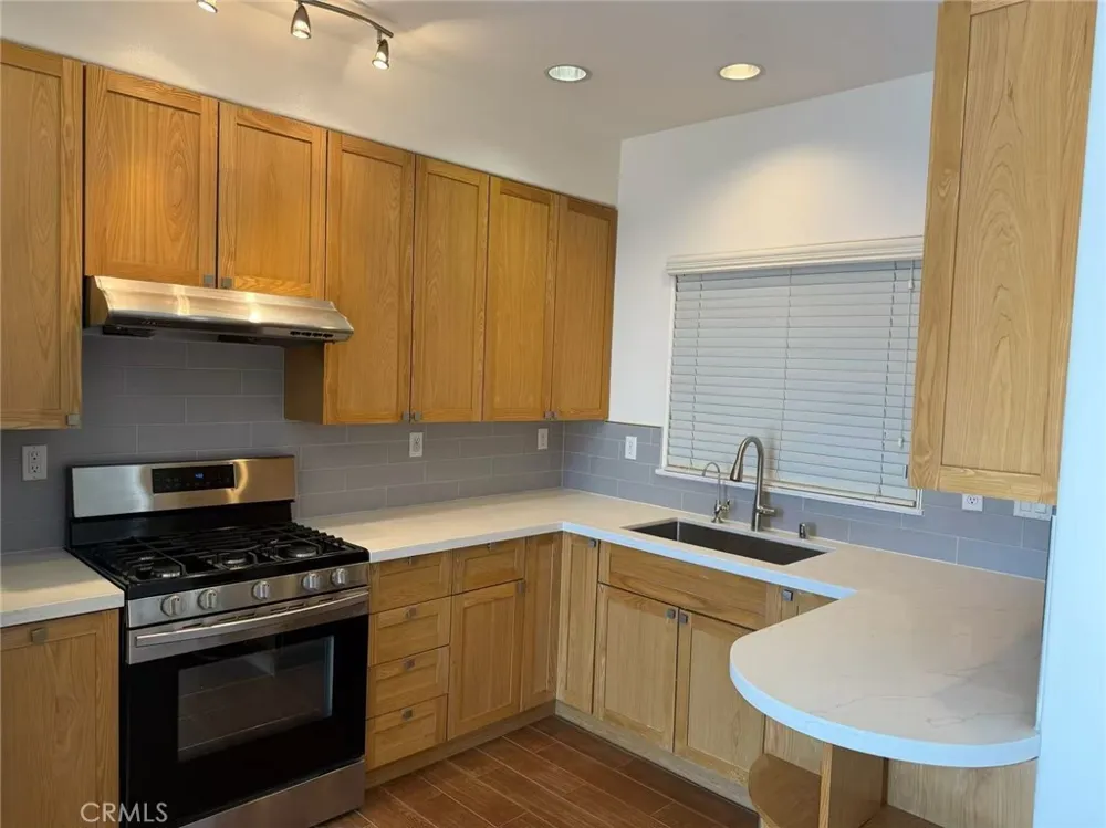 228 S Olive Avenue #A302 Alhambra, CA 91801