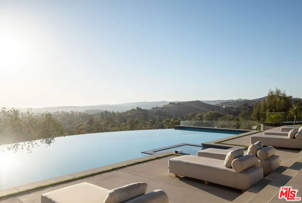 25079 Jim Bridger Road Hidden Hills, CA 91302