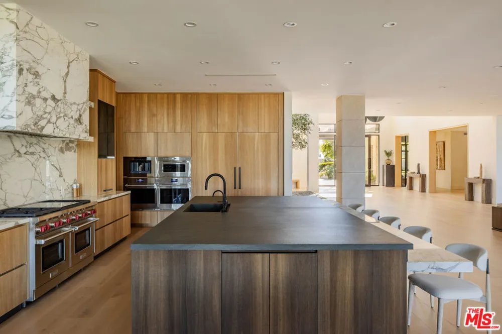 25079 Jim Bridger Road Hidden Hills, CA 91302