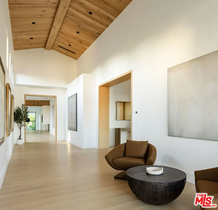 25079 Jim Bridger Road Hidden Hills, CA 91302