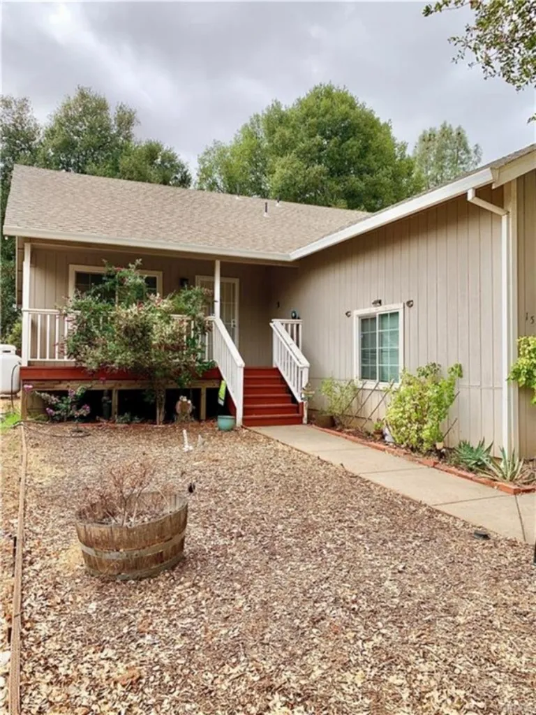 15825 23rd Clearlake, CA 95422