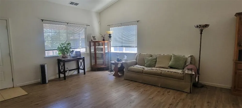 15825 23rd Clearlake, CA 95422