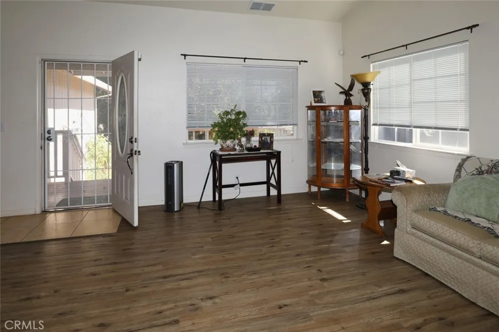15825 23rd Clearlake, CA 95422