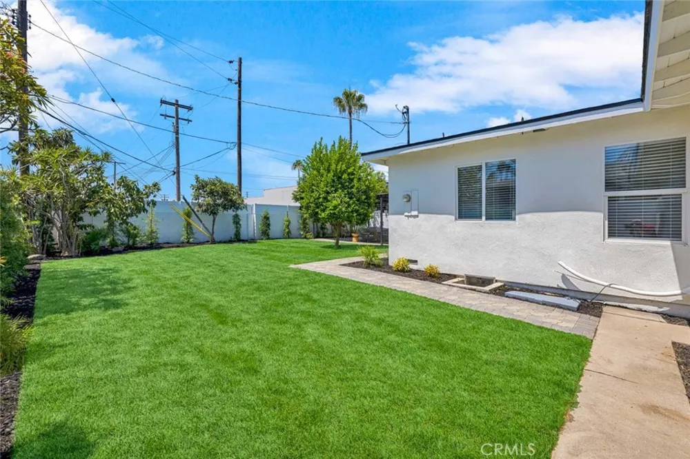 1800 E Mayfair Orange, CA 92867
