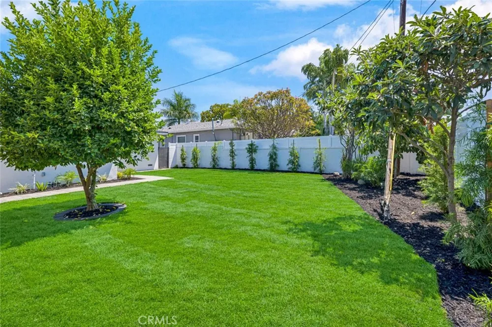 1800 E Mayfair Orange, CA 92867