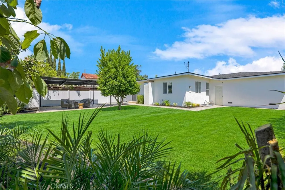 1800 E Mayfair Orange, CA 92867