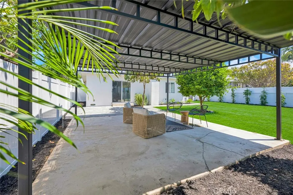 1800 E Mayfair Orange, CA 92867