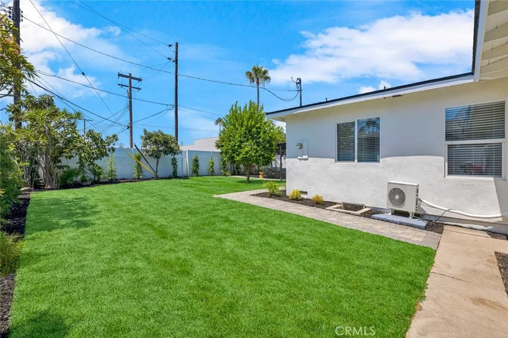 1800 E Mayfair Orange, CA 92867