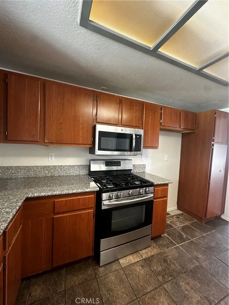 43770 Santa Rosa Circle Lancaster, CA 93535