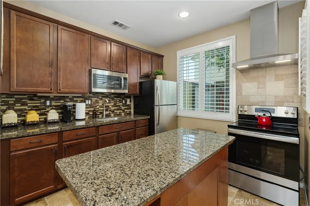 4025 Katsura Way San Bernardino, CA 92407