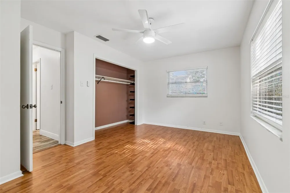 503 ROLLINGVIEW DRIVE Temple Terrace, FL 33617