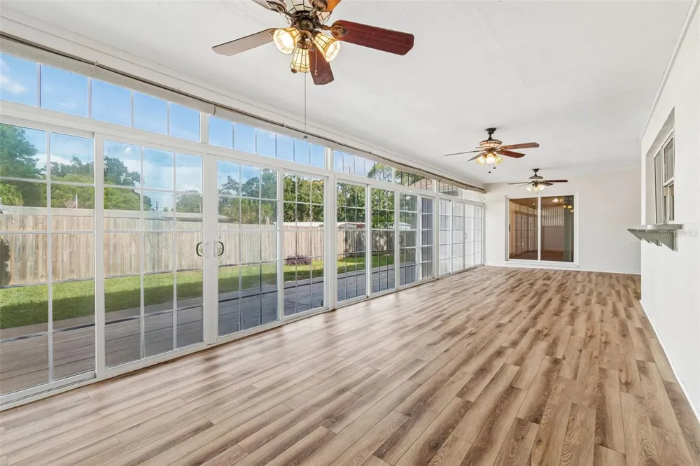 503 ROLLINGVIEW DRIVE Temple Terrace, FL 33617
