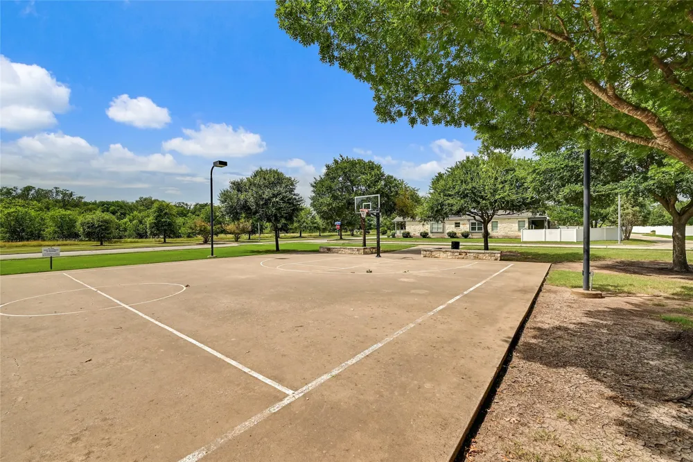 821 Bryce Canyon Pflugerville, TX 78660