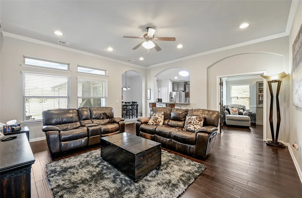821 Bryce Canyon Pflugerville, TX 78660