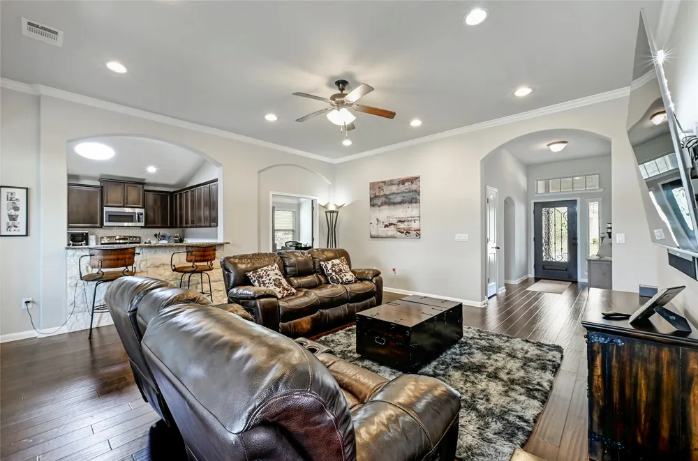 821 Bryce Canyon Pflugerville, TX 78660