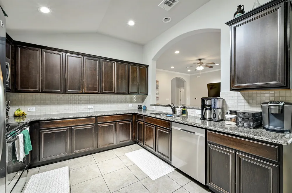 821 Bryce Canyon Pflugerville, TX 78660