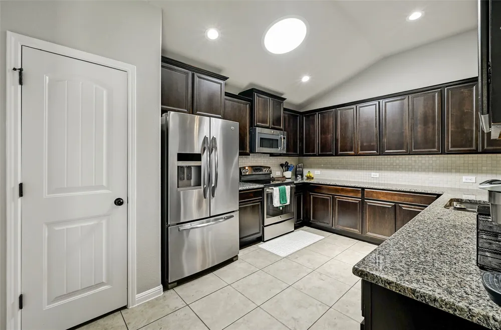 821 Bryce Canyon Pflugerville, TX 78660