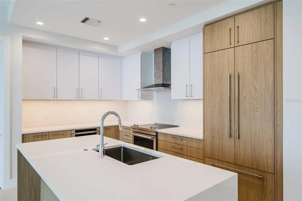 275 1ST AVENUE S #3908 St Petersburg, FL 33701