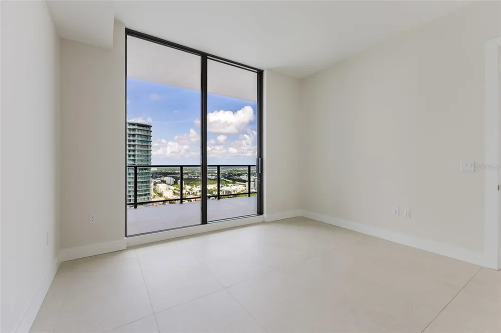 275 1ST AVENUE S #3908 St Petersburg, FL 33701