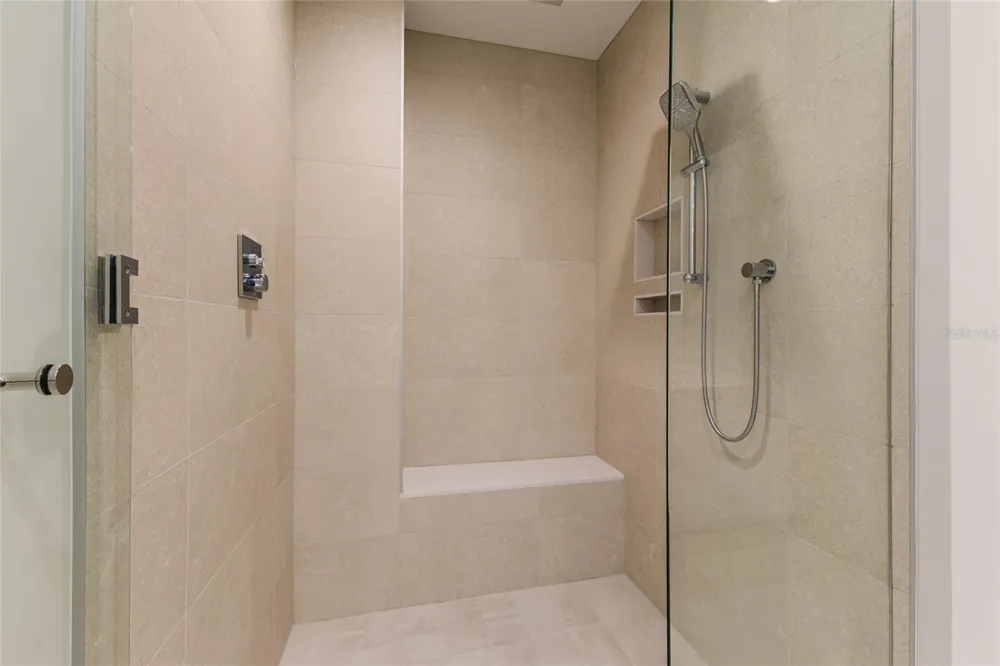 275 1ST AVENUE S #3908 St Petersburg, FL 33701