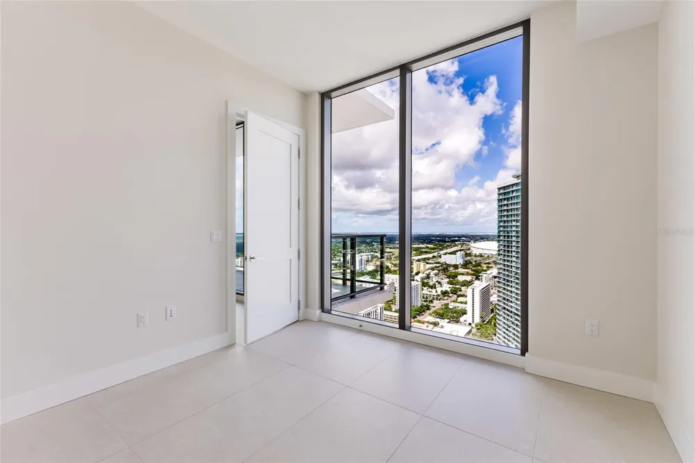 275 1ST AVENUE S #3908 St Petersburg, FL 33701