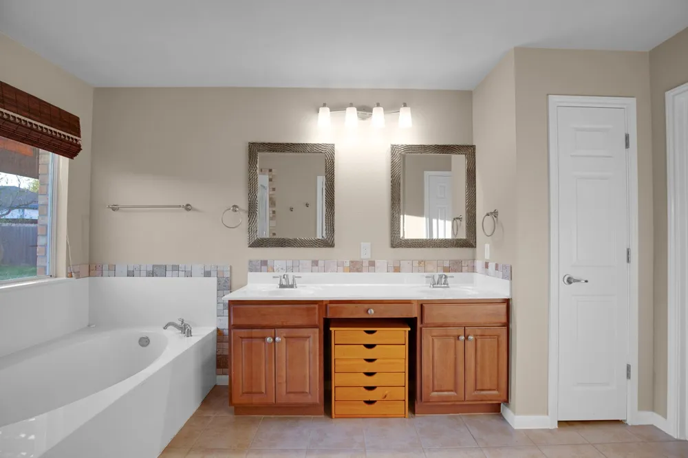 4494 Heritage Well Lane Round Rock, TX 78665