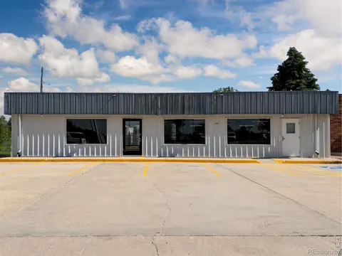1144 Main Street