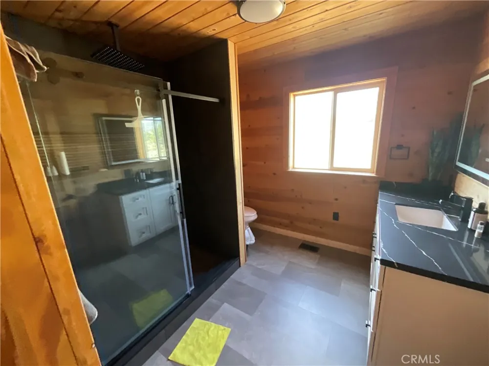13730 Feldman Montague, CA 96064